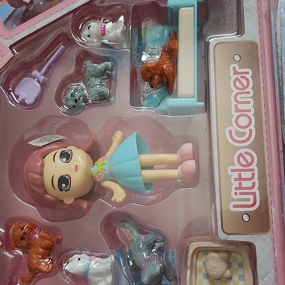 Boundle of 2  Little corner  doll toy - Picture 7 of 8